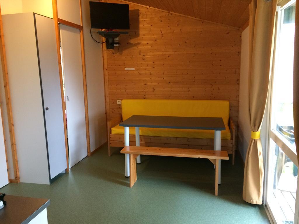 Camping Les Lupins Seppois-le-Bas Экстерьер фото
